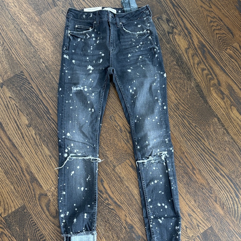 Zara Women's Skinny Jeans - Distressed Black